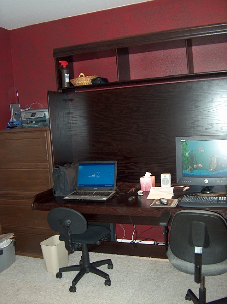 2007May19NewDesk1b.JPG