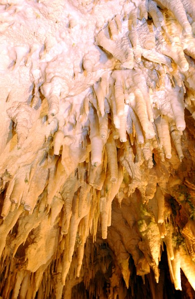 broken stalactites.JPG -                                